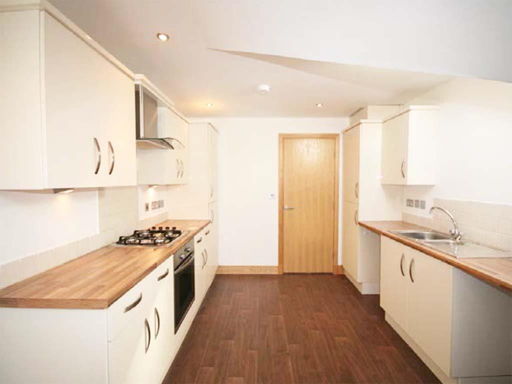 2 bedroom apartment To Let in Foulridge - kitchen.jpg